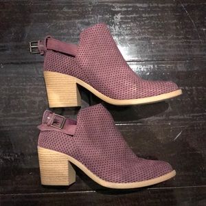 QUPID BRAND BOOTIE SIZE 7.5